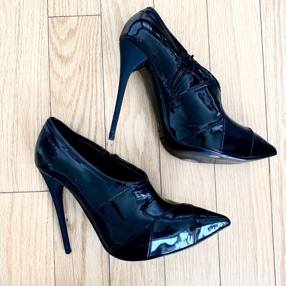 BURBERRY Patent Leather Platform Heels - Picture 3 of 5